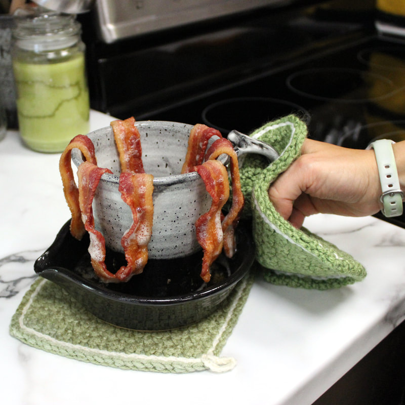 Handmade Pottery Bacon Cooker