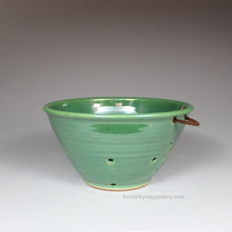 Spring Green wheel-thrown stoneware Berry Bowl