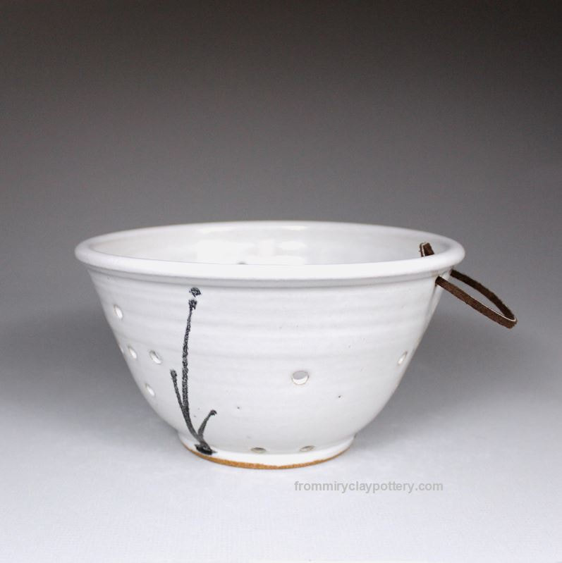 White with Black handcrafted stoneware pottery Berry Bowl